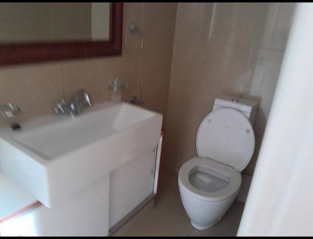 1 BEDROOM PROPERTY TO RENT IN POINT WATERFRONT